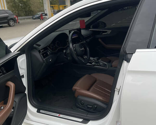 Белый Ауди А5, объемом двигателя 1.98 л и пробегом 135 тыс. км за 25500 $, фото 33 на Automoto.ua