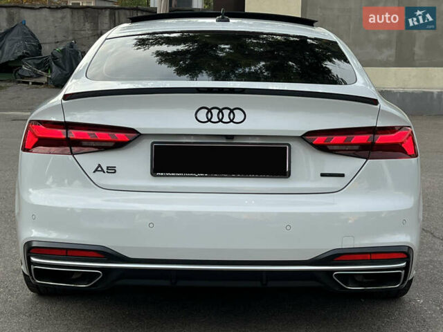 Белый Ауди А5, объемом двигателя 2 л и пробегом 143 тыс. км за 29999 $, фото 11 на Automoto.ua