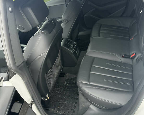 Белый Ауди А5, объемом двигателя 1.98 л и пробегом 45 тыс. км за 28700 $, фото 13 на Automoto.ua