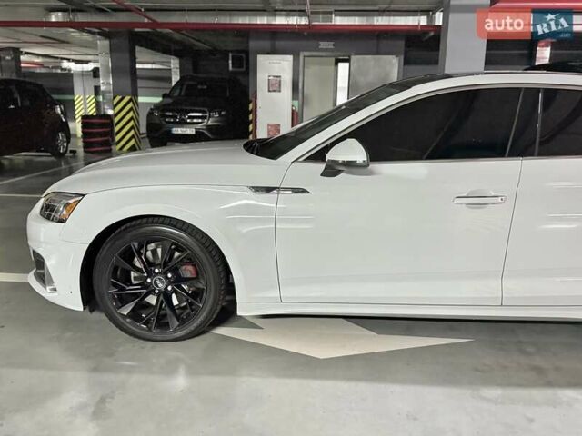 Белый Ауди А5, объемом двигателя 1.98 л и пробегом 115 тыс. км за 31200 $, фото 5 на Automoto.ua