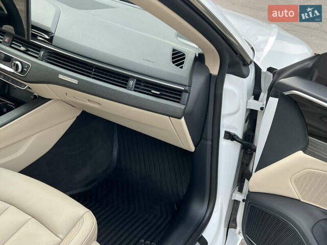 Белый Ауди А5, объемом двигателя 2 л и пробегом 143 тыс. км за 29999 $, фото 31 на Automoto.ua