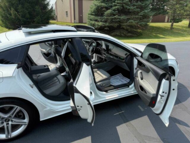 Белый Ауди А5, объемом двигателя 2 л и пробегом 34 тыс. км за 13500 $, фото 6 на Automoto.ua