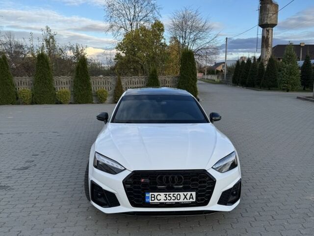 Белый Ауди А5, объемом двигателя 2 л и пробегом 85 тыс. км за 36900 $, фото 2 на Automoto.ua