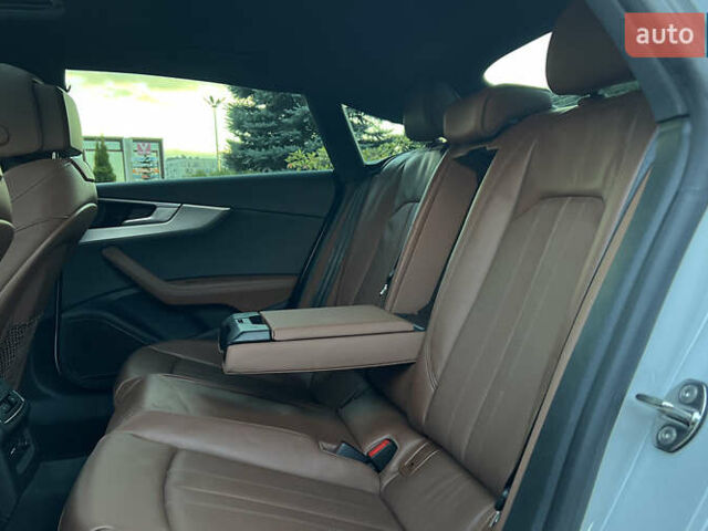 Белый Ауди А5, объемом двигателя 2 л и пробегом 18 тыс. км за 41999 $, фото 12 на Automoto.ua