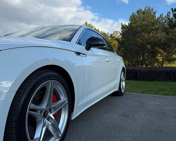 Білий Ауді A5, об'ємом двигуна 1.98 л та пробігом 58 тис. км за 45000 $, фото 5 на Automoto.ua