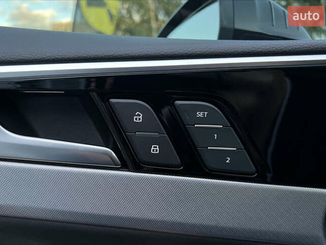 Белый Ауди А5, объемом двигателя 2 л и пробегом 18 тыс. км за 41999 $, фото 19 на Automoto.ua
