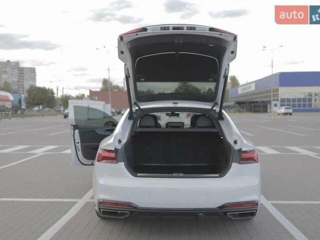 Білий Ауді A5, об'ємом двигуна 1.98 л та пробігом 13 тис. км за 41500 $, фото 13 на Automoto.ua