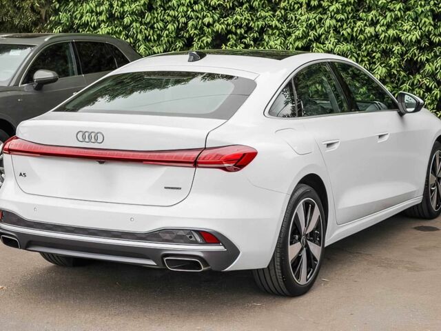 Білий Ауді A5, об'ємом двигуна 2 л та пробігом 10 тис. км за 16000 $, фото 3 на Automoto.ua