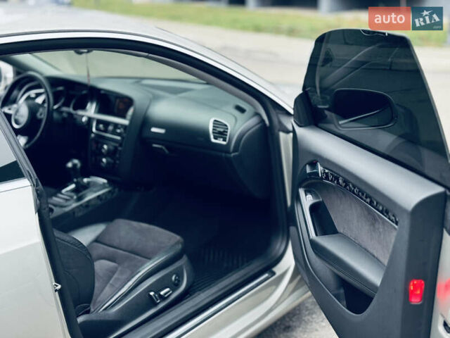 Бежевий Ауді A5, об'ємом двигуна 1.98 л та пробігом 207 тис. км за 11999 $, фото 12 на Automoto.ua