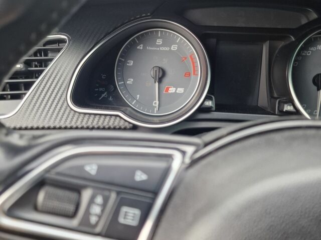 Черный Ауди А5, объемом двигателя 2 л и пробегом 175 тыс. км за 12500 $, фото 7 на Automoto.ua