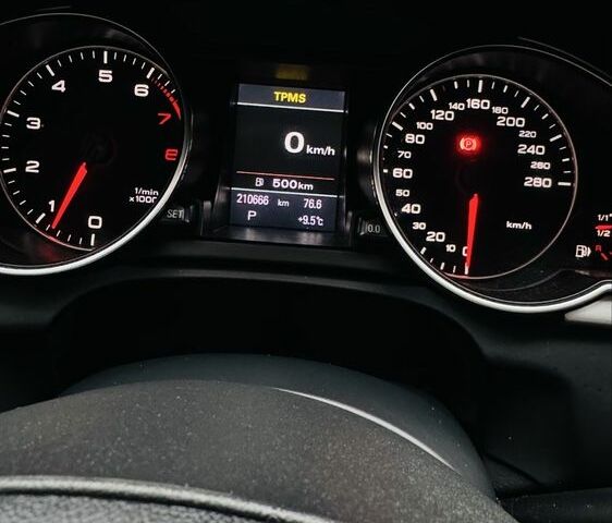 Черный Ауди А5, объемом двигателя 2 л и пробегом 3 тыс. км за 12000 $, фото 13 на Automoto.ua