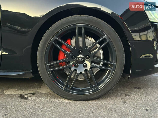 Ауді A5 2010 у Кам'янське (Дніпродзержинськ) на Automoto.ua Чорний Ауді A5, об'ємом двигуна 2 л та пробігом 191 тис. км за 10900 $, фото 6 на Automoto.ua