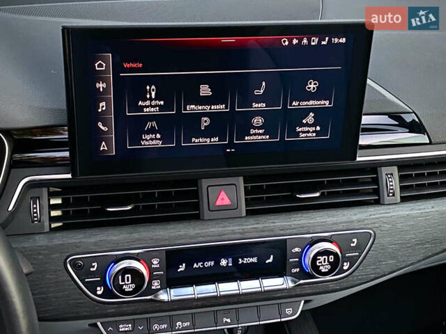 Черный Ауди А5, объемом двигателя 2 л и пробегом 4 тыс. км за 39900 $, фото 24 на Automoto.ua