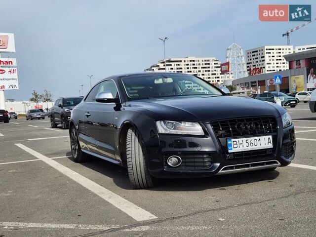Черный Ауди А5, объемом двигателя 3.2 л и пробегом 130 тыс. км за 12500 $, фото 3 на Automoto.ua