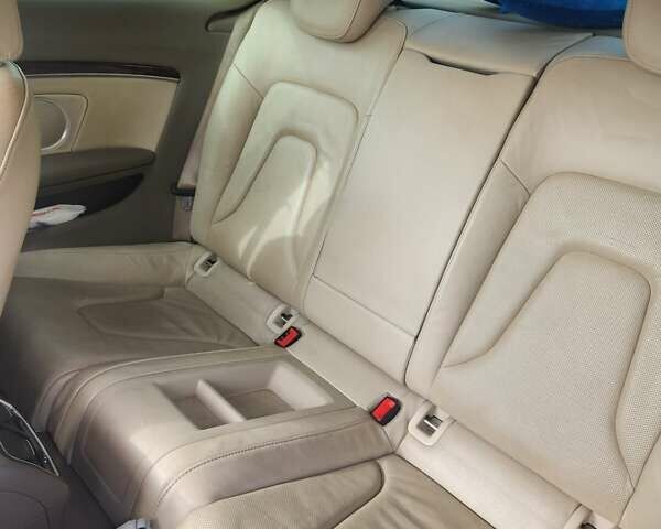 Черный Ауди А5, объемом двигателя 3.2 л и пробегом 130 тыс. км за 12500 $, фото 19 на Automoto.ua