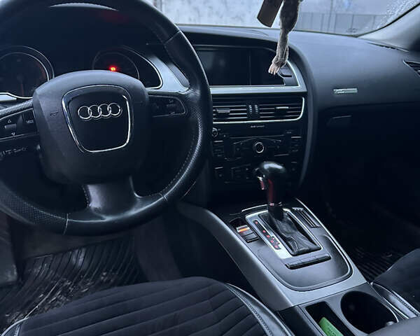 Чорний Ауді A5, об'ємом двигуна 2.7 л та пробігом 368 тис. км за 9700 $, фото 13 на Automoto.ua