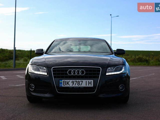 Ауди А5 2010 в Ровно на Automoto.ua Черный Ауди А5, объемом двигателя 1.98 л и пробегом 294 тыс. км за 12500 $, фото 1 на Automoto.ua