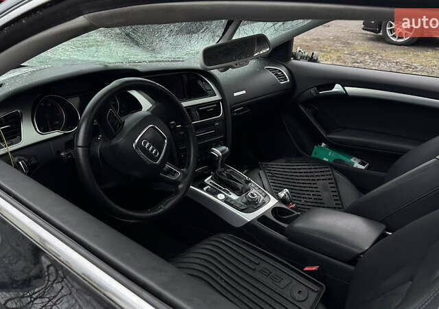 Черный Ауди А5, объемом двигателя 1.98 л и пробегом 208 тыс. км за 5500 $, фото 5 на Automoto.ua