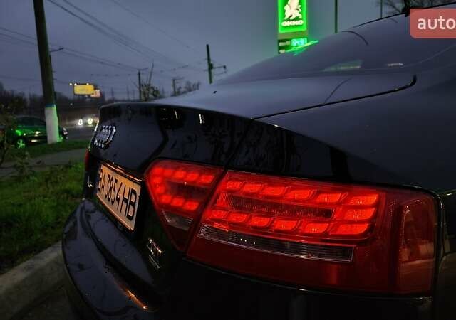 Чорний Ауді A5, об'ємом двигуна 1.98 л та пробігом 229 тис. км за 10000 $, фото 10 на Automoto.ua