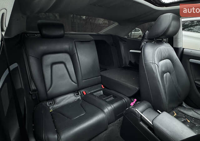 Черный Ауди А5, объемом двигателя 1.98 л и пробегом 208 тыс. км за 5500 $, фото 8 на Automoto.ua