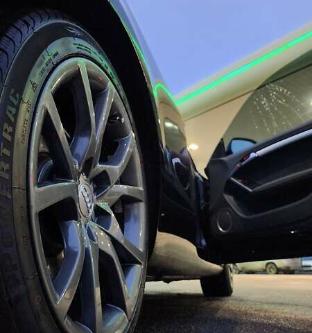 Чорний Ауді A5, об'ємом двигуна 1.98 л та пробігом 229 тис. км за 10000 $, фото 3 на Automoto.ua