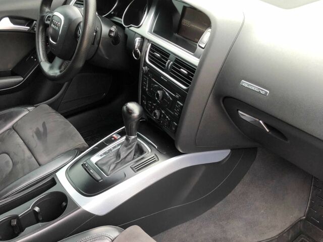 Черный Ауди А5, объемом двигателя 0 л и пробегом 203 тыс. км за 10000 $, фото 10 на Automoto.ua