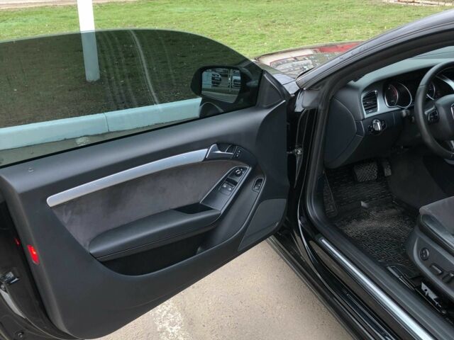 Черный Ауди А5, объемом двигателя 0 л и пробегом 203 тыс. км за 10000 $, фото 6 на Automoto.ua