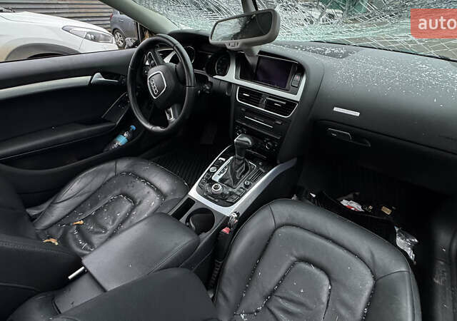 Черный Ауди А5, объемом двигателя 1.98 л и пробегом 208 тыс. км за 5500 $, фото 6 на Automoto.ua