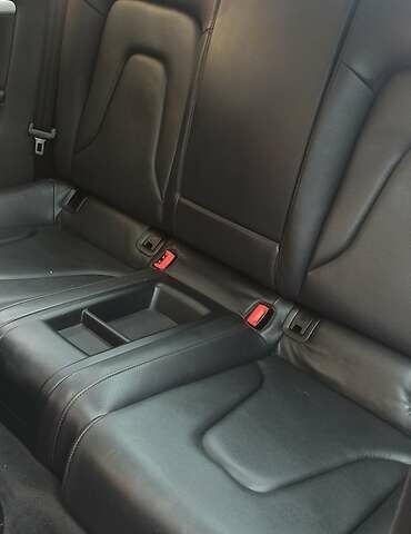 Черный Ауди А5, объемом двигателя 2 л и пробегом 180 тыс. км за 8300 $, фото 9 на Automoto.ua