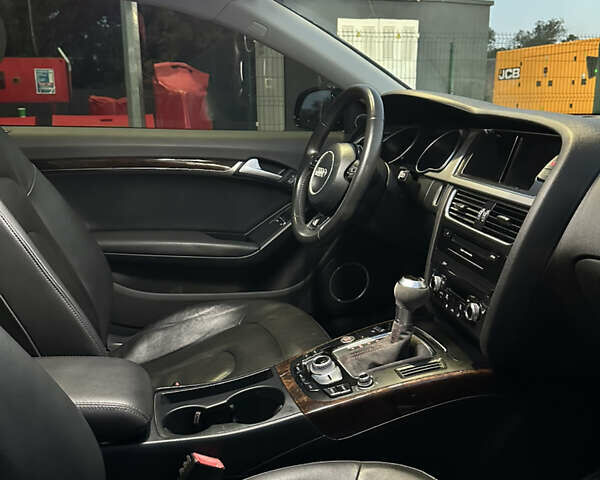 Черный Ауди А5, объемом двигателя 2 л и пробегом 72 тыс. км за 15700 $, фото 12 на Automoto.ua