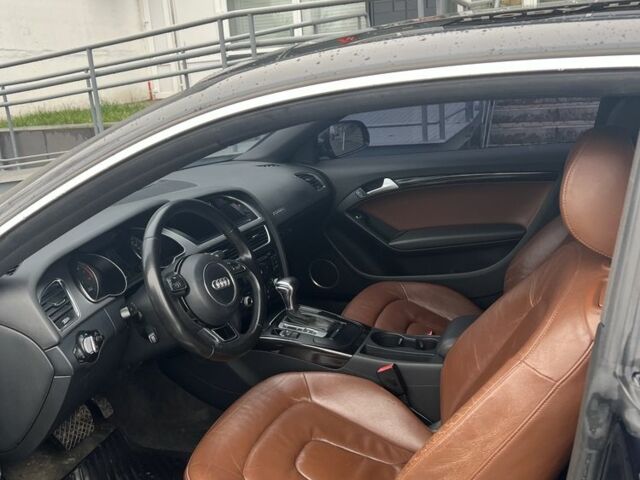 Чорний Ауді A5, об'ємом двигуна 2 л та пробігом 230 тис. км за 12000 $, фото 6 на Automoto.ua