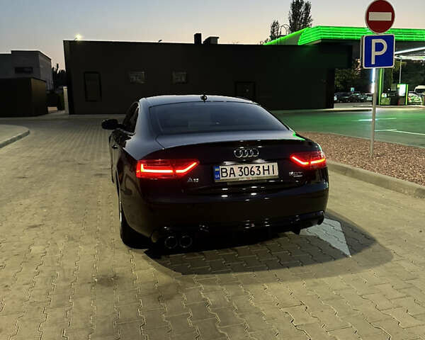 Черный Ауди А5, объемом двигателя 2 л и пробегом 72 тыс. км за 15700 $, фото 4 на Automoto.ua