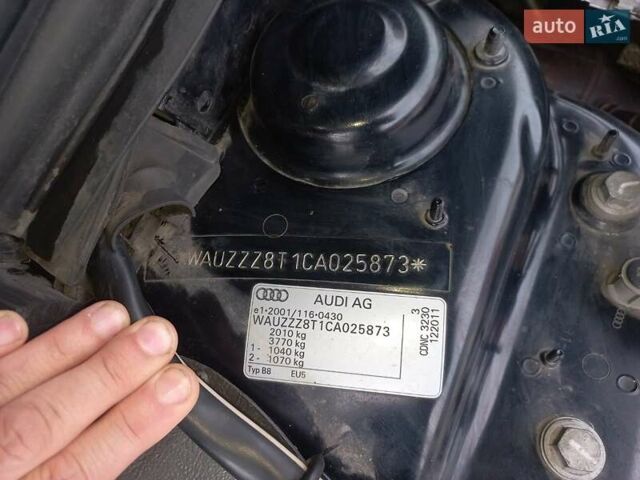 Черный Ауди А5, объемом двигателя 2 л и пробегом 297 тыс. км за 13500 $, фото 4 на Automoto.ua