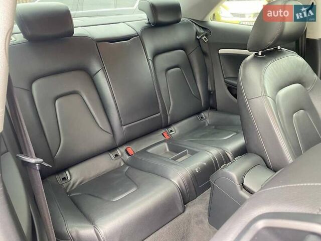 Чорний Ауді A5, об'ємом двигуна 1.98 л та пробігом 140 тис. км за 11990 $, фото 10 на Automoto.ua