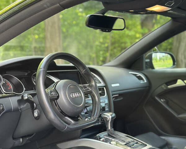Чорний Ауді A5, об'ємом двигуна 1.98 л та пробігом 152 тис. км за 13000 $, фото 10 на Automoto.ua