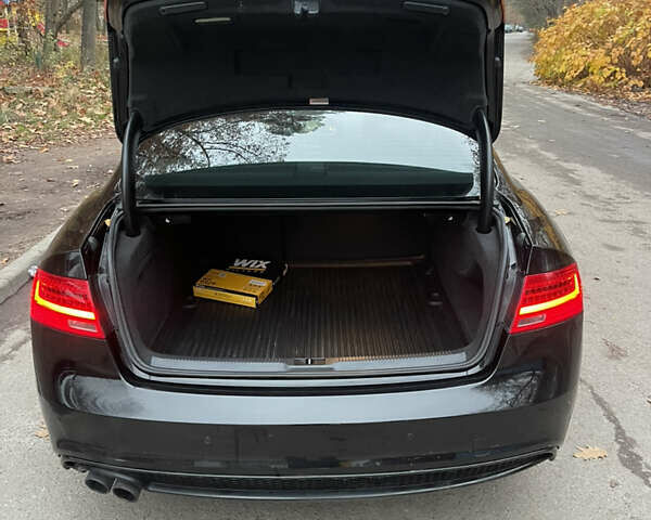 Черный Ауди А5, объемом двигателя 1.98 л и пробегом 300 тыс. км за 11000 $, фото 20 на Automoto.ua