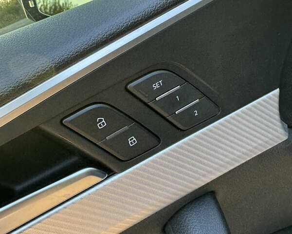 Черный Ауди А5, объемом двигателя 1.98 л и пробегом 173 тыс. км за 21990 $, фото 19 на Automoto.ua