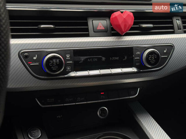 Чорний Ауді A5, об'ємом двигуна 2 л та пробігом 80 тис. км за 24000 $, фото 22 на Automoto.ua