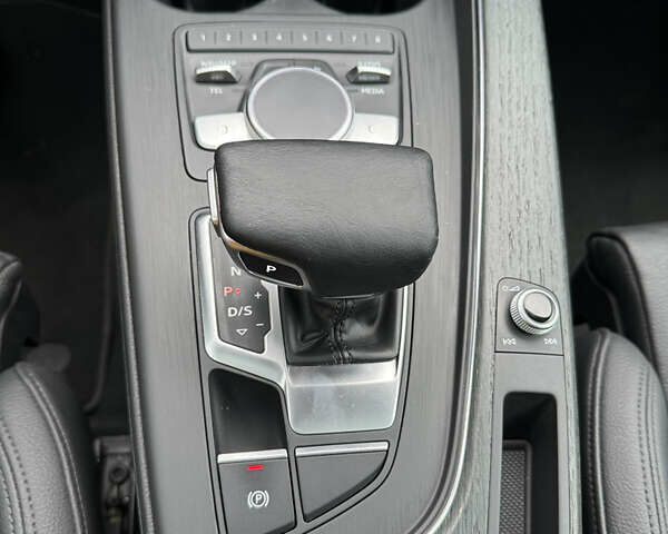 Чорний Ауді A5, об'ємом двигуна 2 л та пробігом 90 тис. км за 30000 $, фото 29 на Automoto.ua