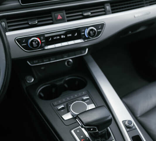 Черный Ауди А5, объемом двигателя 1.98 л и пробегом 87 тыс. км за 22900 $, фото 10 на Automoto.ua