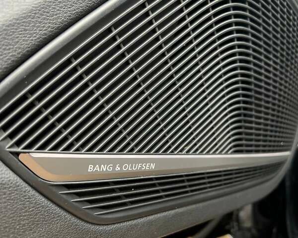 Черный Ауди А5, объемом двигателя 1.98 л и пробегом 111 тыс. км за 26000 $, фото 17 на Automoto.ua