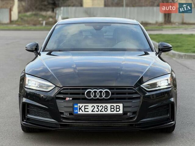 Черный Ауди А5, объемом двигателя 1.98 л и пробегом 80 тыс. км за 27500 $, фото 4 на Automoto.ua
