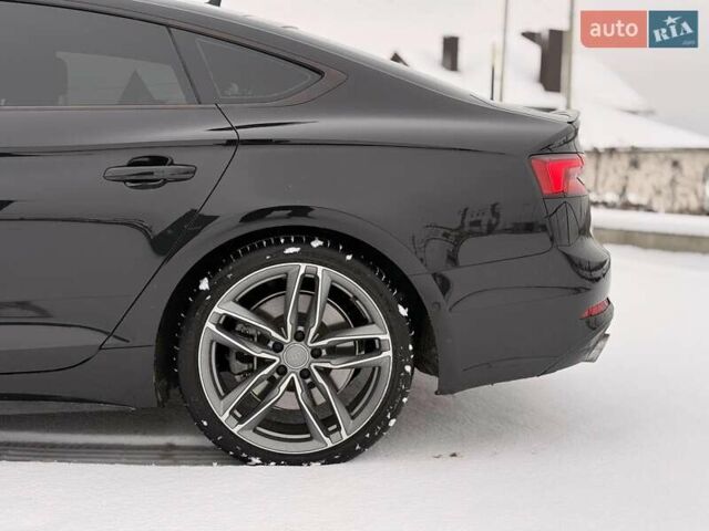Чорний Ауді A5, об'ємом двигуна 2 л та пробігом 80 тис. км за 25890 $, фото 28 на Automoto.ua