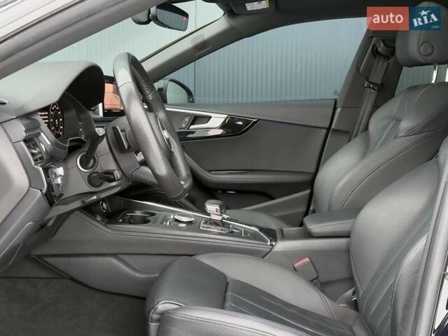 Чорний Ауді A5, об'ємом двигуна 2 л та пробігом 80 тис. км за 25890 $, фото 15 на Automoto.ua