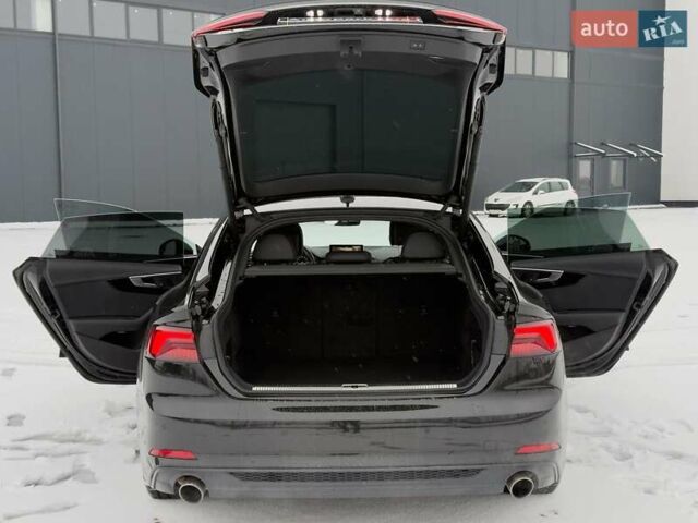 Чорний Ауді A5, об'ємом двигуна 2 л та пробігом 80 тис. км за 25890 $, фото 42 на Automoto.ua