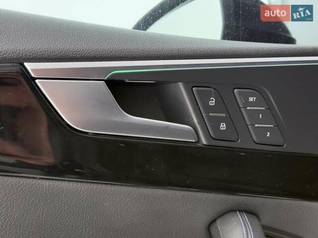 Чорний Ауді A5, об'ємом двигуна 2 л та пробігом 80 тис. км за 25890 $, фото 17 на Automoto.ua