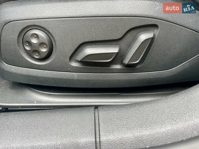 Чорний Ауді A5, об'ємом двигуна 1.98 л та пробігом 80 тис. км за 29500 $, фото 29 на Automoto.ua