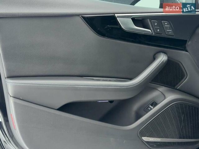 Чорний Ауді A5, об'ємом двигуна 2 л та пробігом 80 тис. км за 25890 $, фото 36 на Automoto.ua