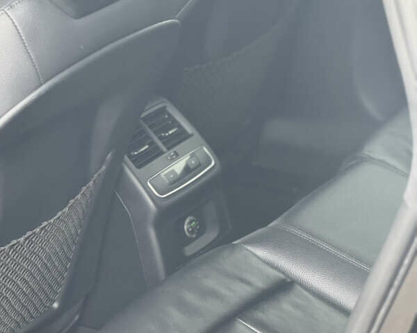 Черный Ауди А5, объемом двигателя 1.98 л и пробегом 150 тыс. км за 23300 $, фото 10 на Automoto.ua