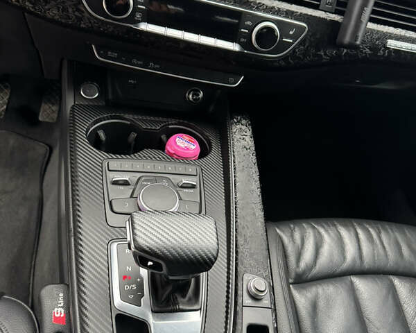 Черный Ауди А5, объемом двигателя 1.98 л и пробегом 150 тыс. км за 23300 $, фото 8 на Automoto.ua